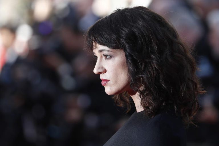 VOZ DO #METOO ASIA ARGENTO ACUSADA DE AGRESSÃO SEXUAL POR JOVEM ATOR