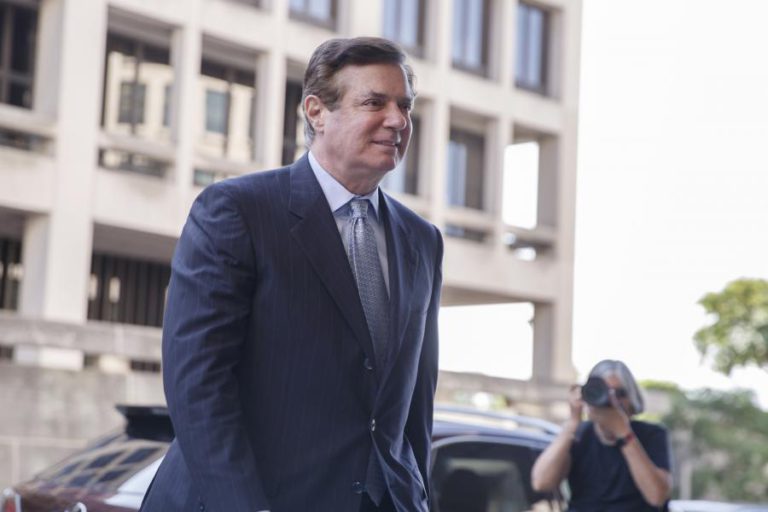 PRESIDENTE DOS EUA ESTÁ EQUACIONAR PERDÃO PRESIDENCIAL A PAUL MANAFORT