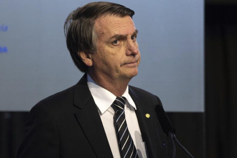 CANDIDATO PRESIDENCIAL NO BRASIL JAIR BOLSONARO VAI SER JULGADO PELO CRIME DE RACISMO