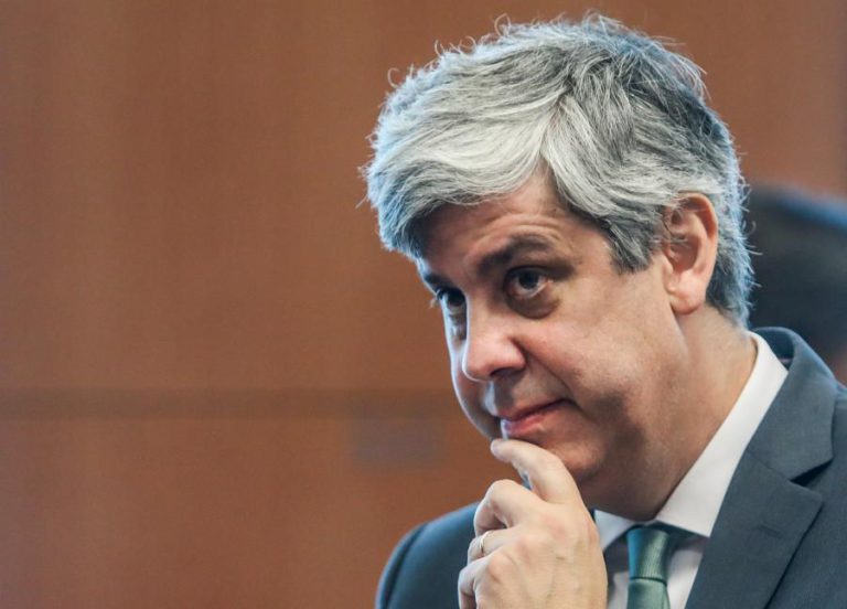 ATENAS RECONQUISTOU AUTONOMIA, MAS TAL TRAZ RESPONSABILIDADE