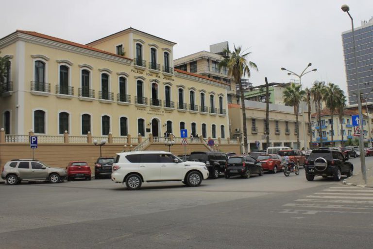 SENTENÇA DE EX-FUNCIONÁRIOS DO FISCO ANGOLANO É CONHECIDA QUINTA-FEIRA EM LUANDA