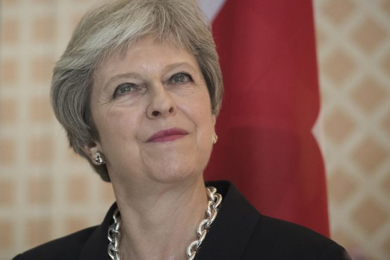 PM MAY CONFIANTE EM QUE HAVERÁ ACORDO COM A UE