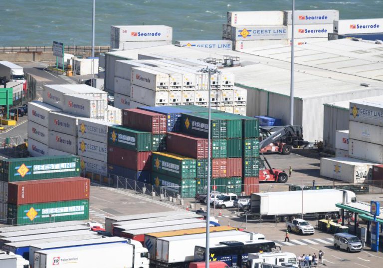 TURQUIA AUMENTA TARIFAS SOBRE AS IMPORTAÇÕES DE PRODUTOS DOS EUA