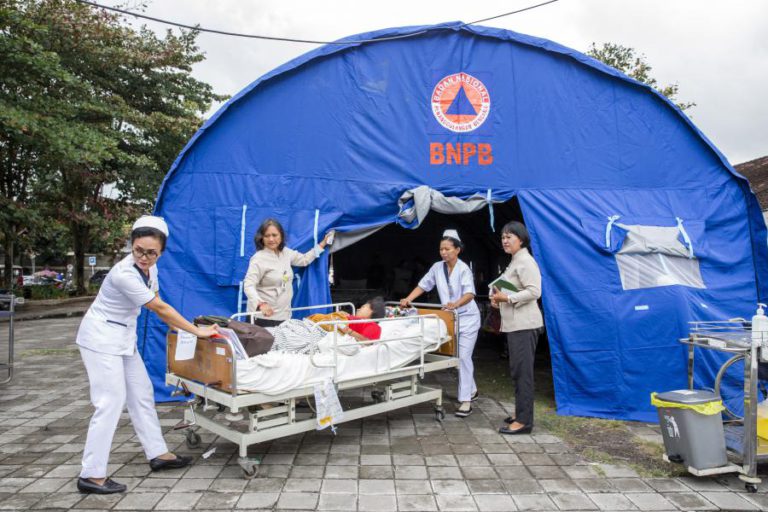 NOVO BALANÇO APONTA PARA PELO MENOS 91 MORTOS EM SISMO NA INDONÉSIA