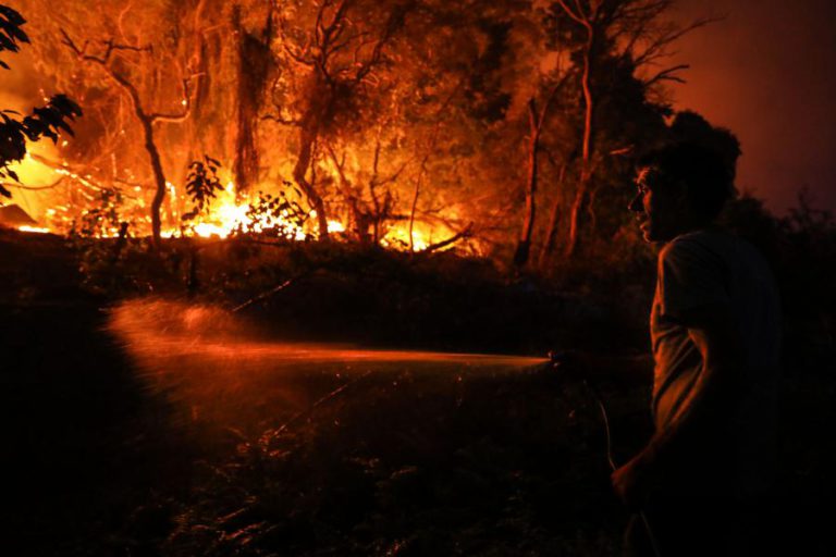 MAIS DE 250 PESSOAS DESLOCADAS À NOITE EM MONCHIQUE, OPERAÇÃO CONTINUA “COMPLEXA”