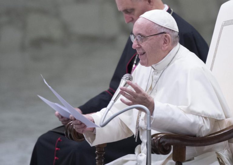 PREOCUPAÇÕES DE JOVENS ANGOLANOS SERÃO REPORTADAS AO PAPA FRANCISCO EM OUTUBRO