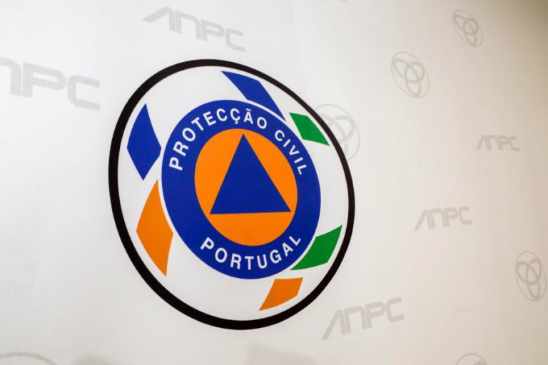 PROTEÇÃO CIVIL REDUZ NÍVEL DE ALERTA PARA LARANJA EM SETE DISTRITOS