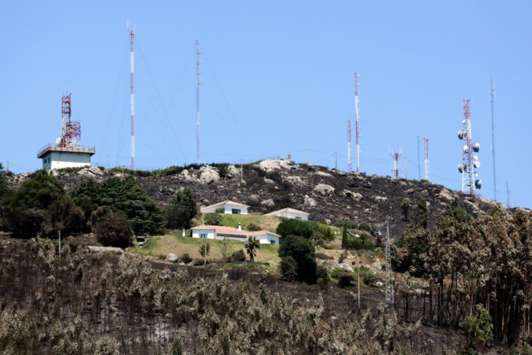 INCÊNDIO QUE DEFLAGROU EM MONCHIQUE “GLOBALMENTE ESTABILIZADO”