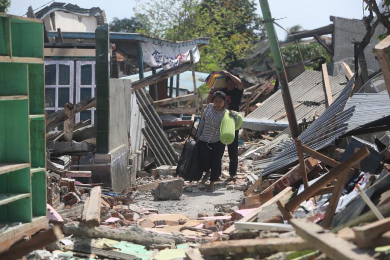 SISMO DE 6,3 ATINGE A ILHA DE LOMBOK, NA INDONÉSIA, O QUARTO EM MENOS DE UM MÊS