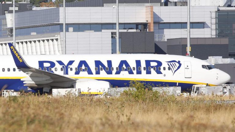 RYANAIR DIZ QUE OPERA 85% DOS VOOS APESAR DA GREVE NA EUROPA