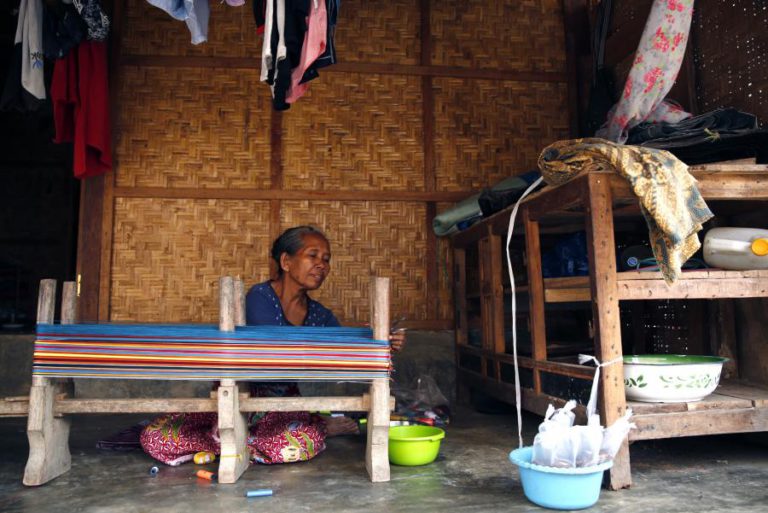 PELO MENOS DOIS MORTOS EM SISMO NA ILHA INDONÉSIA DE LOMBOK