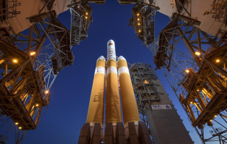 NASA LANÇA COM SUCESSO SONDA QUE VAI ESTAR PERTO MAIS DO SOL