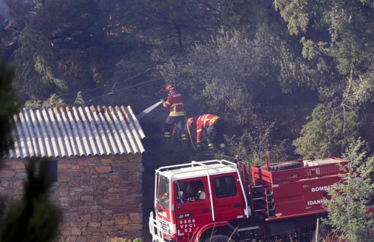 FOGO NO CONCELHO DE SOURE JÁ ESTÁ EM FASE DE RESCALDO – CDOS COIMBRA