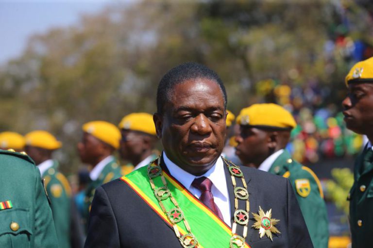 PRESIDENTE DO ZIMBABUÉ PEDE AO PAÍS QUE ESQUEÇA AS ELEIÇÕES E OLHE PARA O FUTURO