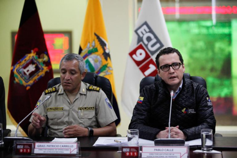 PELO MENOS 24 PESSOAS MORRERAM EM ACIDENTE DE VIAÇÃO NO EQUADOR