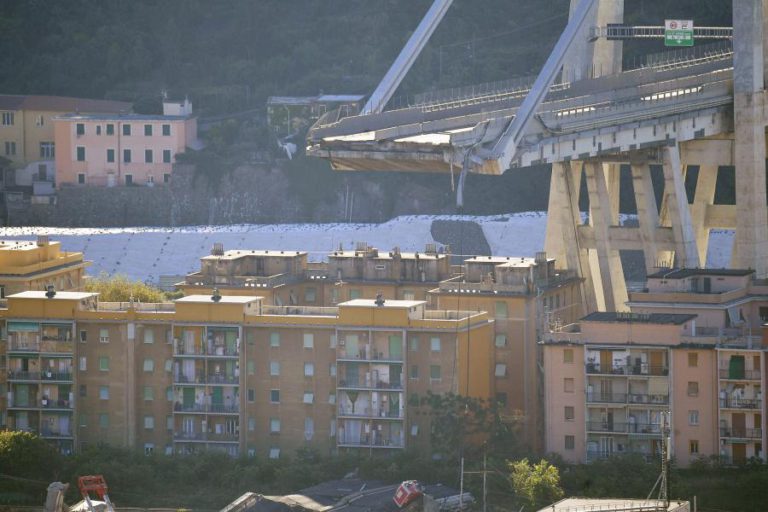 GOVERNO QUER DEMISSÕES NA CONCESSIONÁRIA QUE FAZ MANUTENÇÃO NA PONTE QUE DESABOU