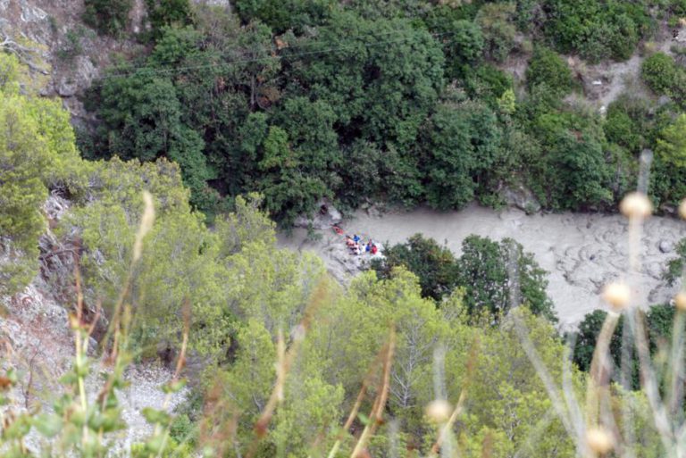 SOBE PARA DEZ NÚMERO DE MORTOS EM TRANSBORDO DE RIO EM ITÁLIA