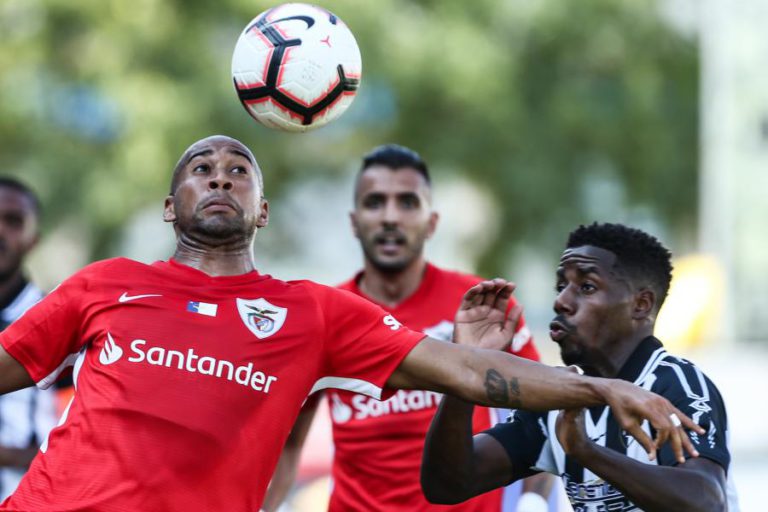 PORTIMONENSE E SANTA CLARA EMPATAM 2-2