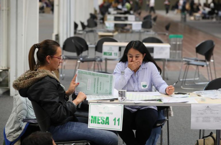 REFERENDO ANTICORRUPÇÃO NA COLÔMBIA FALHA VOTOS NECESSÁRIOS PARA SER VÁLIDO