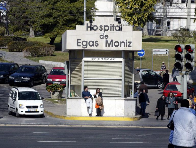 HOSPITAL EGAS MONIZ VAI CORRIGIR CASOS DE MÉDICOS EM FORMAÇÃO A TRABALHAR SEM TUTELA