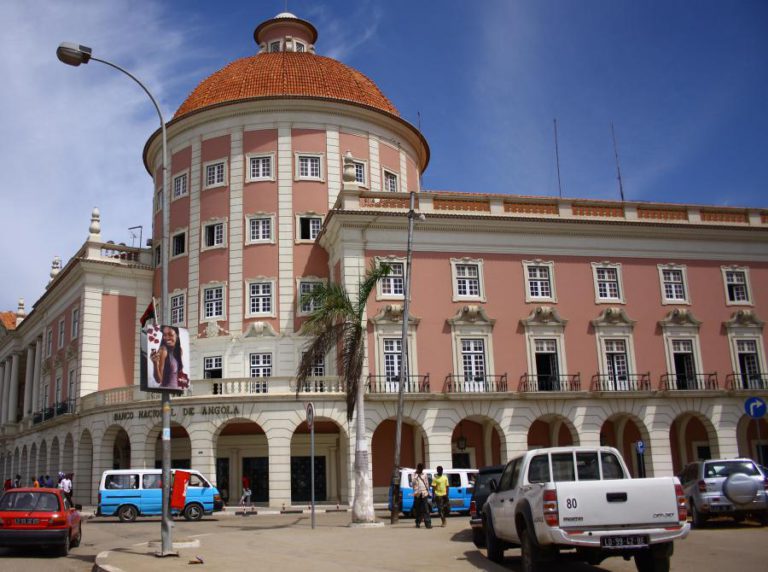 VOLUME DE DEPÓSITOS SOB RESERVA DO BANCO CENTRAL ANGOLANO HÁ TRÊS MESES EM QUEDA