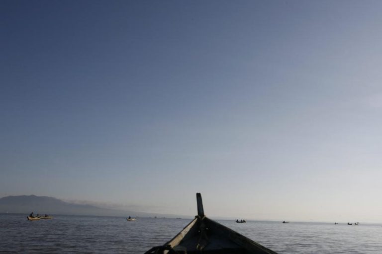 PELO MENOS 79 MORTOS EM NAUFRÁGIO NA TANZÂNIA