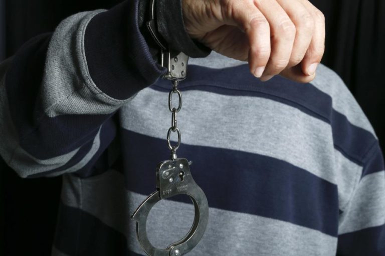 MAIS DE 100 PRESOS FOGEM DE CADEIA DE SEGURANÇA MÁXIMA NO BRASIL