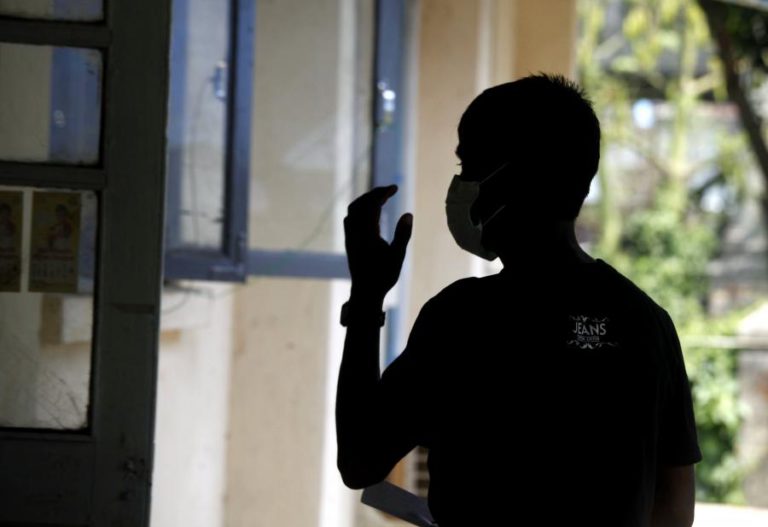 OMS PEDE AOS GOVERNOS MEDIDAS DECISIVAS PARA ACABAR COM A TURBERCULOSE