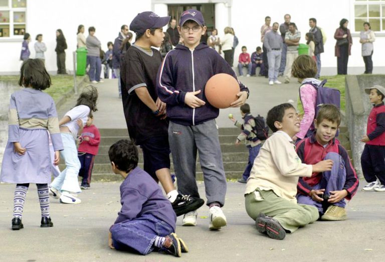 SINDICATO DOS PROFESSORES DA REGIÃO DOS AÇORES MARCA GREVE PARA 04 DE OUTUBRO