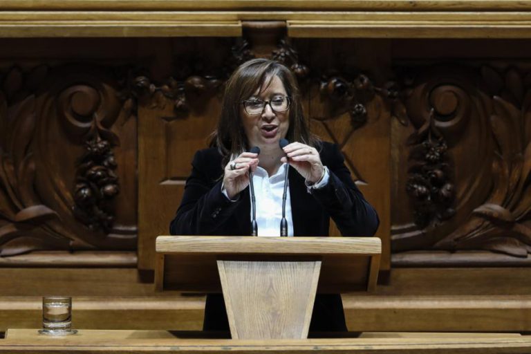 DIPLOMAS SETORIAIS DA DESCENTRALIZAÇÃO PARA AS AUTARQUIAS EM CONSELHO DE MINISTROS ESTE MÊS — PS