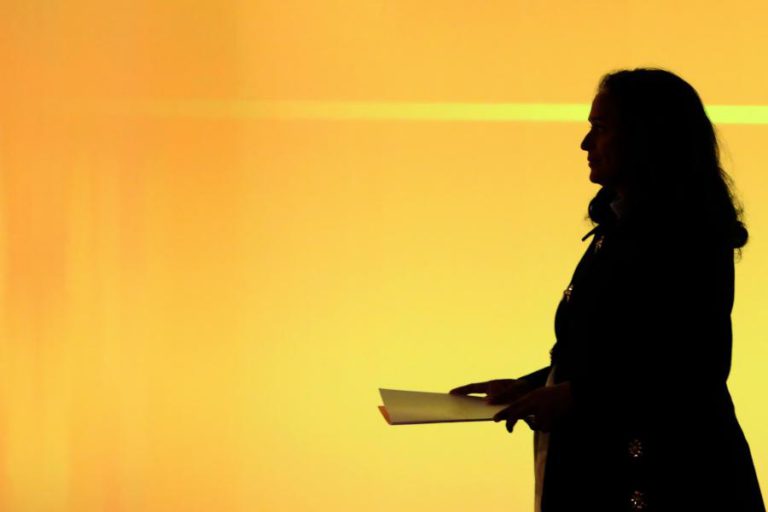 ISABEL DOS SANTOS NEGA AÇÃO JUDICIAL CONTRA PRESIDENTE DE ANGOLA