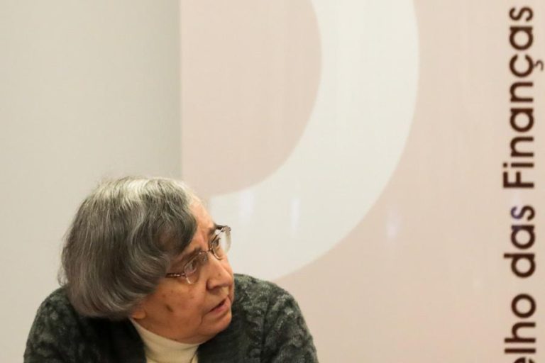 CONSELHO DAS FINANÇAS PÚBLICAS REVÊ DÉFICE EM BAIXA PARA 0,5%