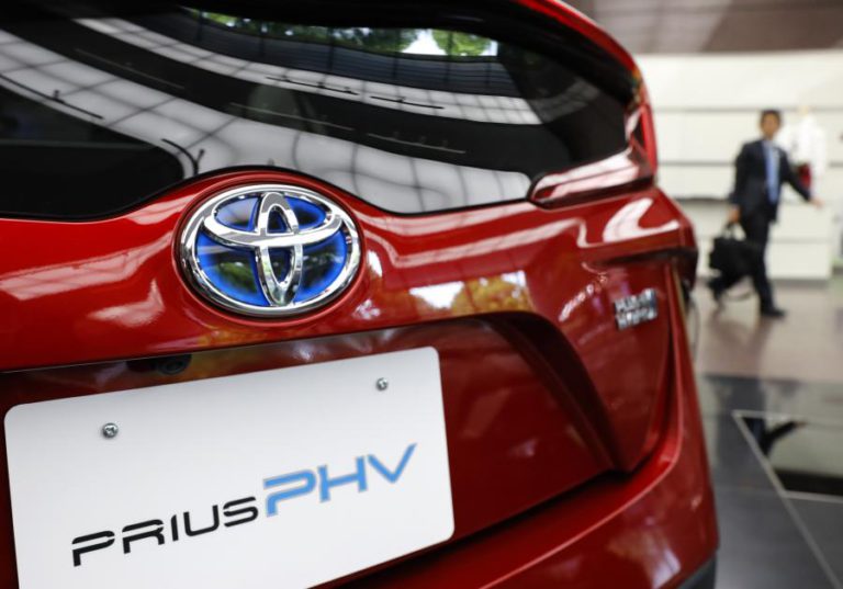 TOYOTA CHAMA MAIS DE 1 MILHÃO DE VEÍCULOS PRIUS ÀS OFICINAS DOS QUAIS 2.690 EM PORTUGAL
