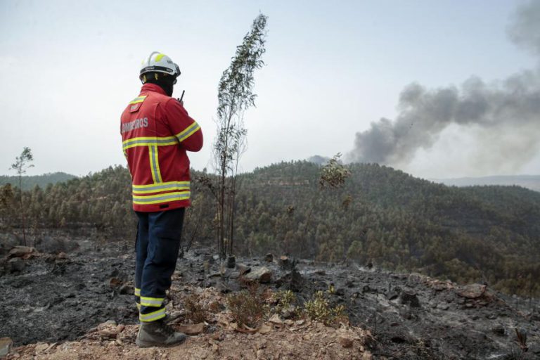 BOMBEIROS REALIZAM HOJE EM LISBOA ENCONTRO NACIONAL PARA EXIGIR MUDANÇAS