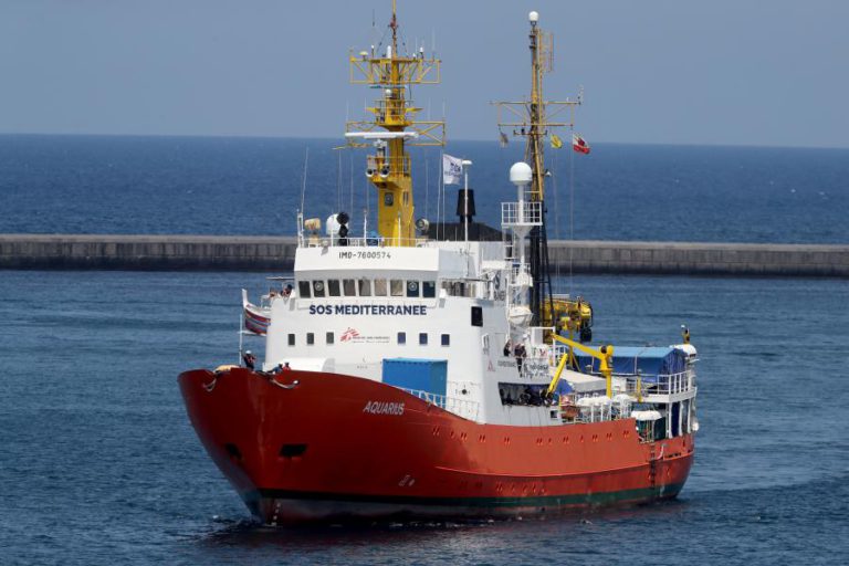 NAVIO HUMANITÁRIO AQUARIUS REGRESSA AO MEDITERRÂNEO COM NOVO NOME E NOVA BANDEIRA