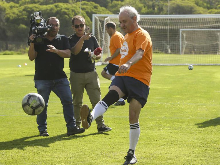 RUI RIO ENTRA EM JOGO DE FUTEBOL A DIZER PARA NÃO SE CHAMAR “RENTRÉE” A PONTAL