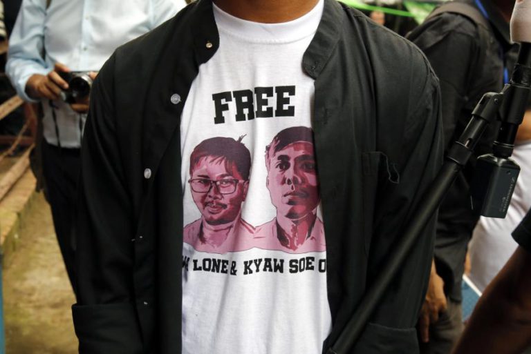 TRIBUNAL DE MYANMAR CONDENA A SETE ANOS DE PRISÃO JORNALISTAS DA AGÊNCIA REUTERS