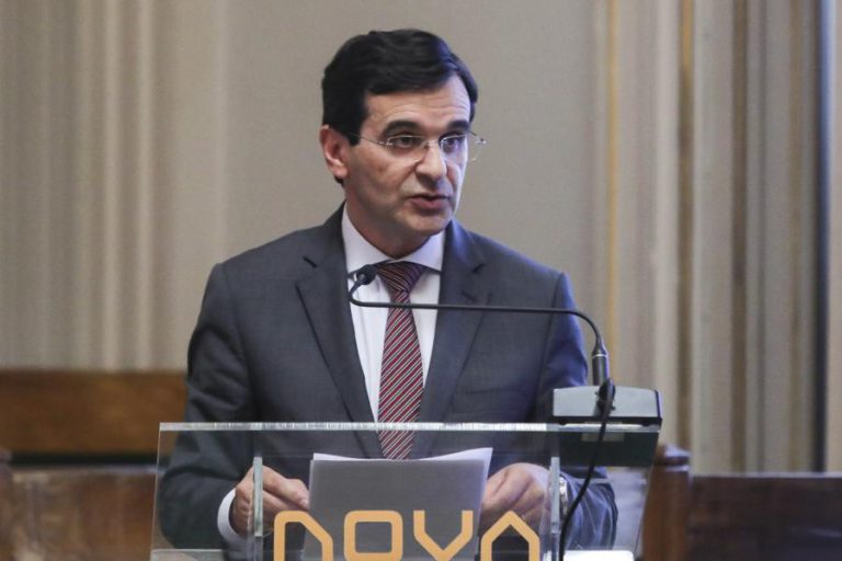 MINISTRO DA SAÚDE PROMETE REAGIR ÀS DEMISSÕES NA GUARDA QUANDO REGRESSAR A PORTUGAL