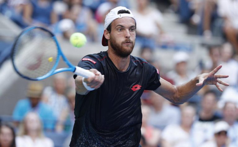 JOÃO SOUSA PERDE COM DJOKOVIC NOS OITAVOS DE FINAL DO US OPEN