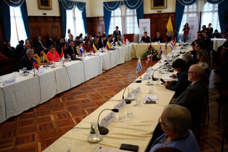 PAÍSES REUNIDOS EM QUITO VÃO CONTINUAR A RECEBER MIGRANTES VENEZUELANOS