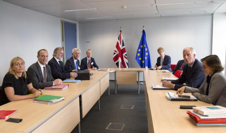 UE CONSIDERA “REALISTA” ACORDO PARA O ‘BREXIT’ DENTRO DE “SEIS A OITO SEMANAS”