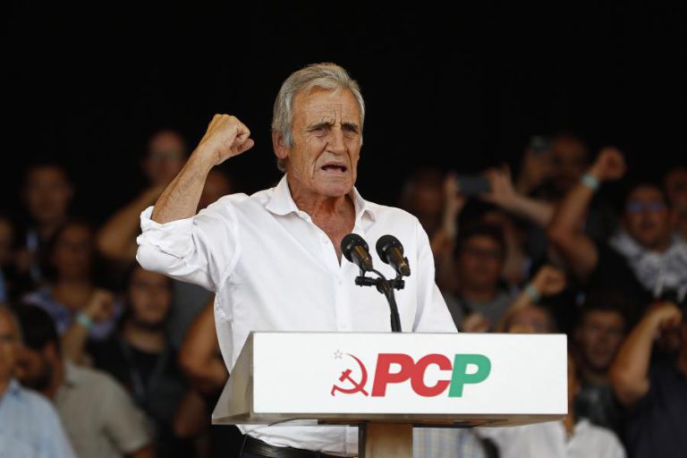 JERÓNIMO ACUSA PSD E CDS-PP DE TENTAREM “CONDICIONAR” NOMEAÇÃO DE PGR