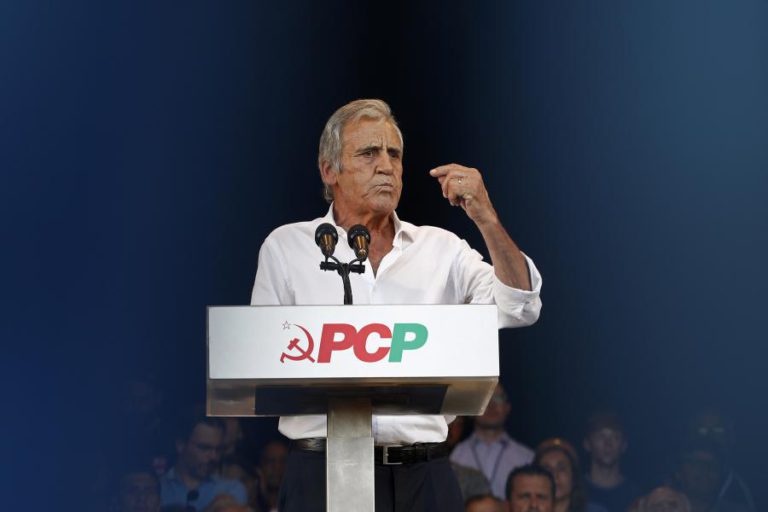 PCP DIZ QUE NÃO HÁ SOLUÇÕES PARA O PAÍS COM GOVERNOS DO PS “AMARRADOS” À DIREITA