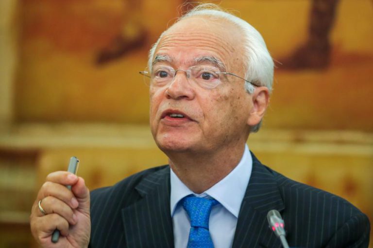 ANTIGO PRESIDENTE DA AUTORIDADE DA CONCORRÊNCIA ABEL MATEUS DIZ QUE PINHO PEDIU PROPOSTAS, MAS NÃO VOLTOU A CONSULTAR A CONCORRÊNCIA