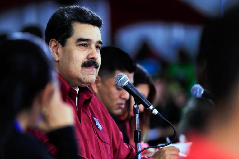 BANQUETE DE LUXO NA TURQUIA MOTIVA CRÍTICAS A NICOLÁS MADURO