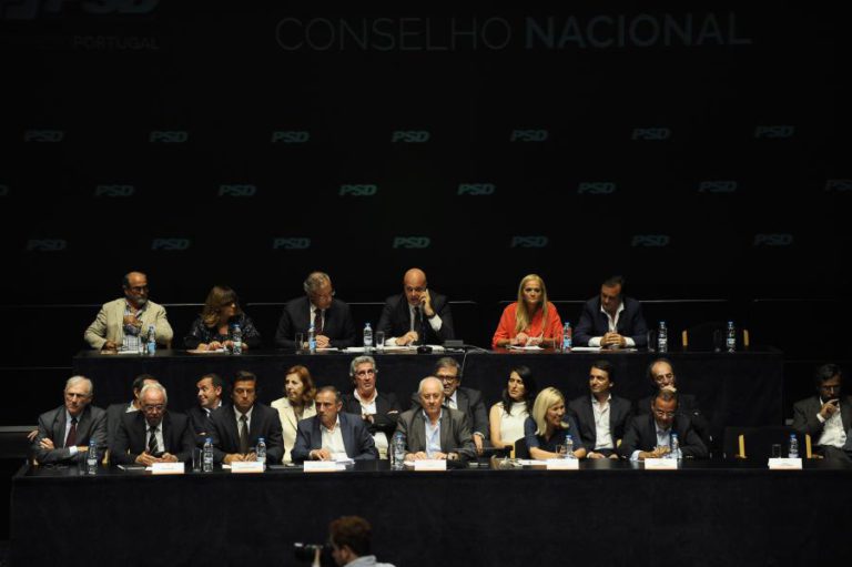 HUGO SOARES FOI PRINCIPAL CRÍTICO NO CONSELHO NACIONAL DO PSD, DIREÇÃO NEGA DIVISÃO