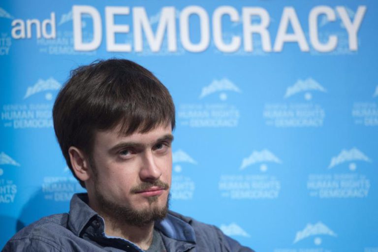 GOVERNO ALEMÃO PREOCUPADO COM ESTADO DE SAÚDE DE ATIVISTA DO GRUPO PUSSY RIOT