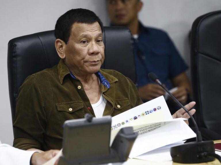 PRESIDENTE DAS FILIPINAS DIZ QUE GUERRILHA COMUNISTA SERÁ DERROTADA EM 2019