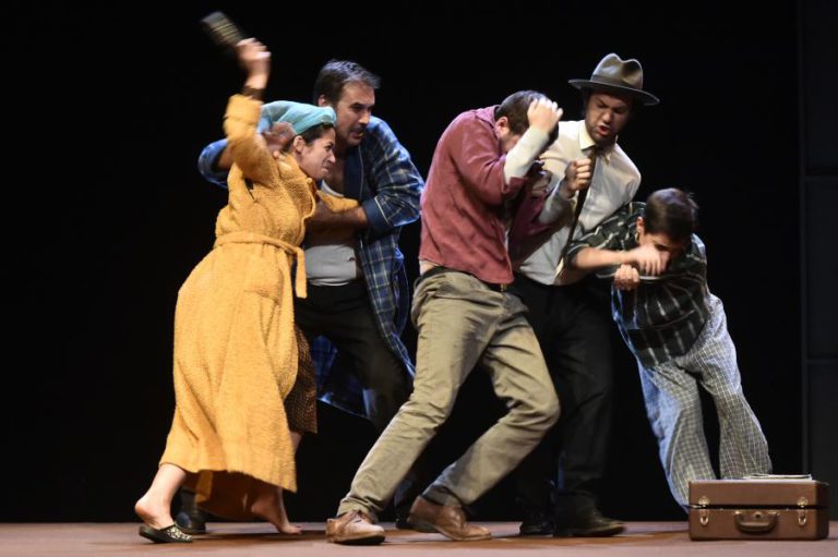 JORGE SILVA MELO ESTREIA NOVO ESPETÁCULO PERANTE UM “PÚBLICO DE QUE GOSTA MUITO”