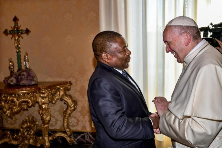 PR MOÇAMBICANO SATISFEITO COM “RESPOSTA FAVORÁVEL” A CONVITE PARA VISITA PAPAL